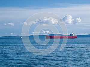 Oil tanker