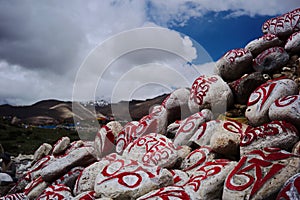 Okada rinpoche qifeng under the stone