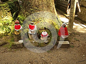 Okunoin cemetery