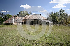 An old abandoned farm house