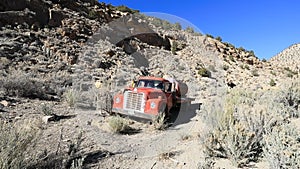 Old abandoned farm truck desert mountain HD