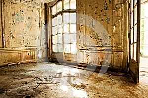 The old abandoned farmstead of Faberge is sunlight. Broken glass.
