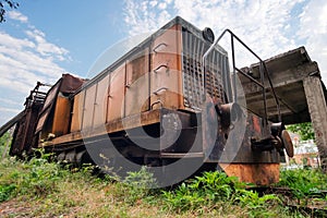 Old abandoned wooden carriage