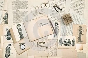 Old accessories, letters and fashion drawings from 1911