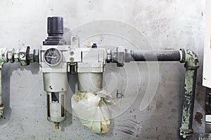 Old air filter regulator