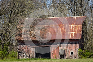 Old Barn near Dundas, Illinois