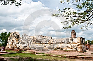 Old big statue buddha