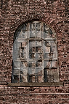 Old broken wooden windowpanes with wall detail