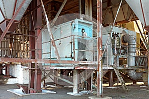 The old building for storing and pouring grain