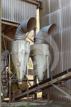 The old building for storing and pouring grain