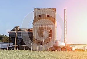 The old building for storing and pouring grain