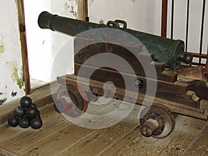 Movable fire power of the 1500s photo