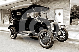 Starý auto 1915 