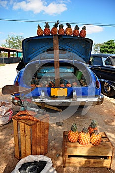 Old car market selling pinneaples