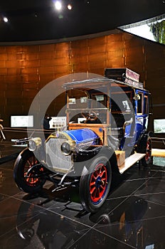 Old cars exhibit in the Mercedes-Benz museum in Stuttgart