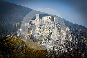 Strecno castle history landmark