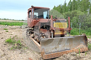 Old caterpillar tractor