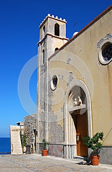 Old church in Cefalu / Sicily