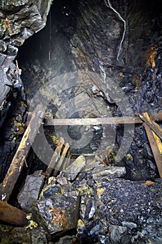 Old coal development in an abandoned mine