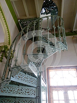 Old Colonials Architecture Spiral Staircase 1925 Byilt-up