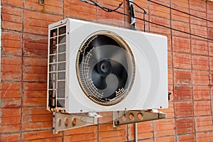 Old compressor air-conditioner