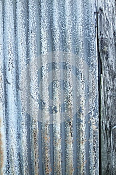 Old correlated metal sheet