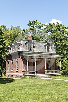 Old Cottage at Snug Harbor in Staten Island, NYC photo