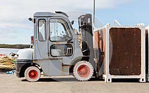 Old counterbalance forklift photo
