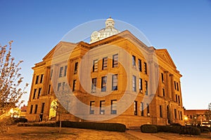 Old courthouse in Lincoln, Logan County photo