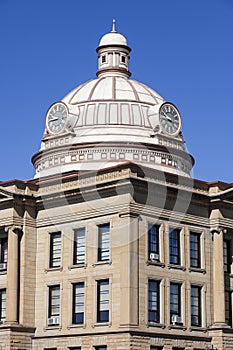 Old courthouse in Lincoln, Logan County photo