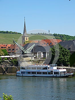 The old crane on the river Main