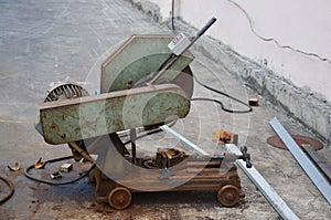 Old Cutting Steel Machine