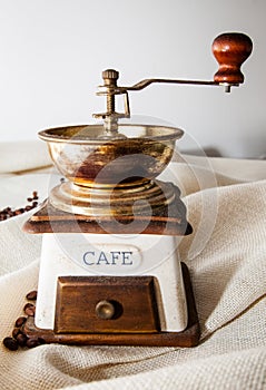 Old dirty coffe grinder