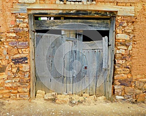 old door in rural landscapes in Zamora province photo