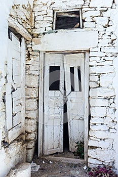 Old doors of cycldes islands, Greek