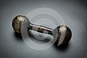 Old dumbbells weight