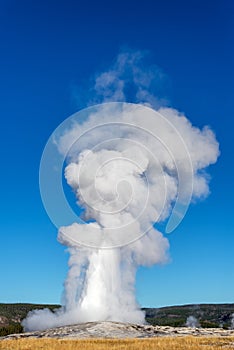 Old Faithful Eruption Vertical View