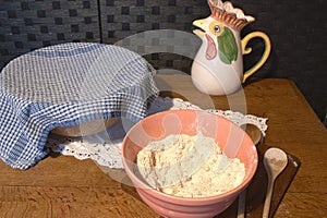 old fashioned mixing bowls in a farmhouse cottage