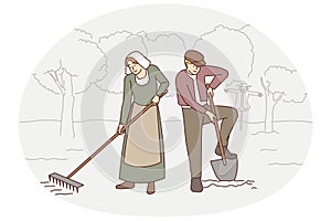 Old-fashioned people working in field