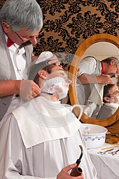 Old-fashioned shave