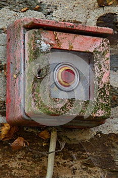 Old fire alarm box unneeded since a long time