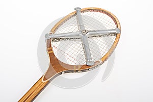 Old framed anti deformation wooden tennis racket vintage steel case