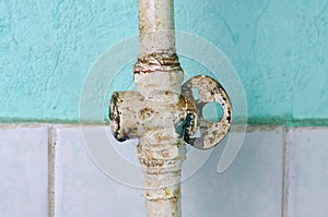 The old gas pipe valve