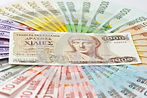 Old greek drachma and euro notes