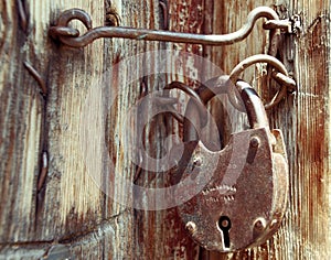 Old grunge door lock