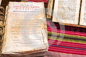 Old Historic Dictionary