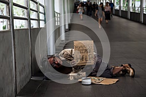 Old Homeless man need help during covid-19