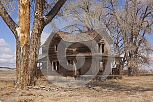 Old Homestead abandoned empty retro vintage farm house