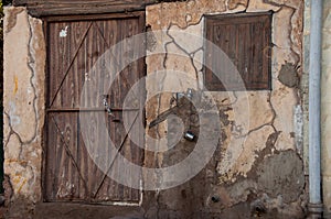 Old house with wooden door, Saudi Arabia