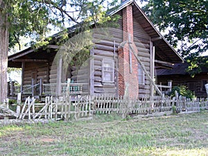 Old Log Cabin